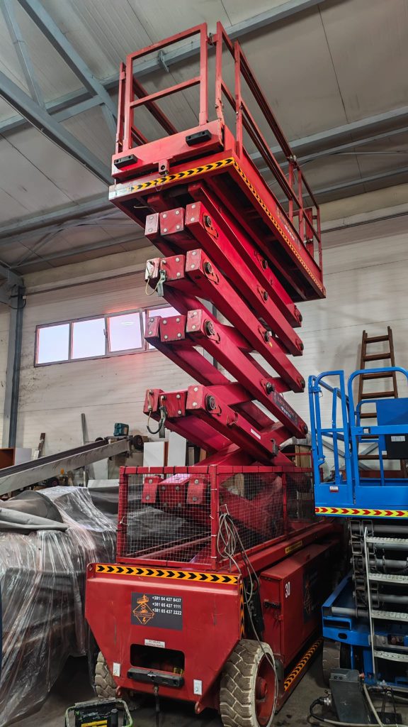 Električna makazasta platforma Holland Lift Combistar H165EL12 – 18,5 m