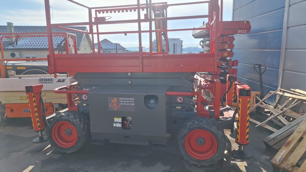 Makazasta platforma 12m