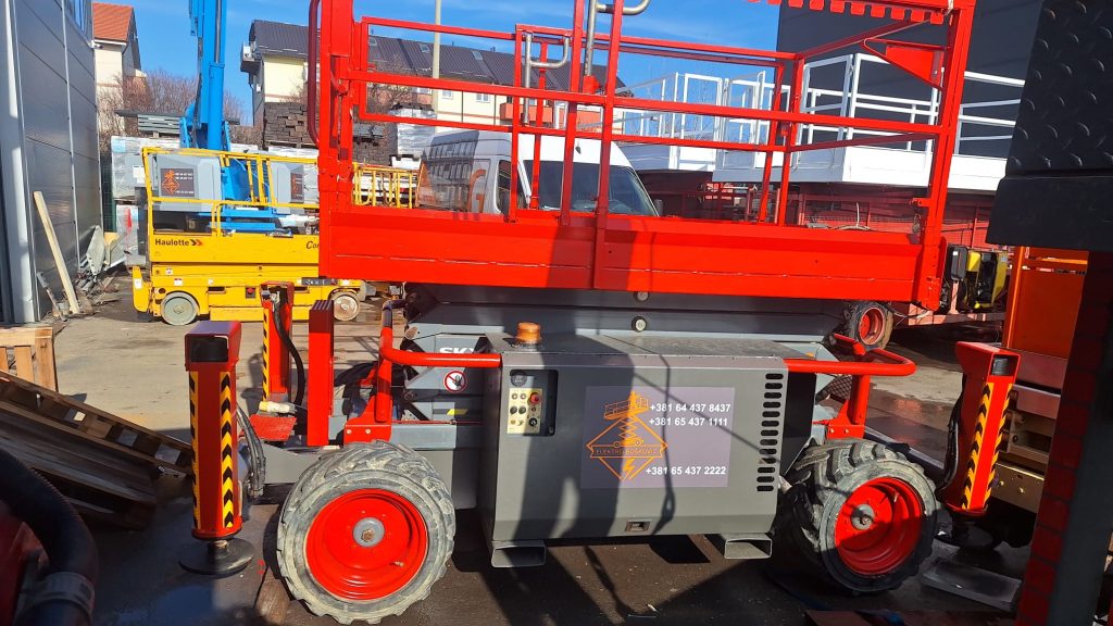 Makazasta platforma 12m