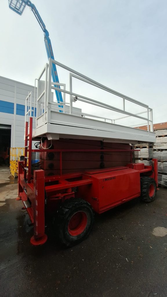 Dizel makazasta platforma Liftlux SL172-24H 4WD – 20 m