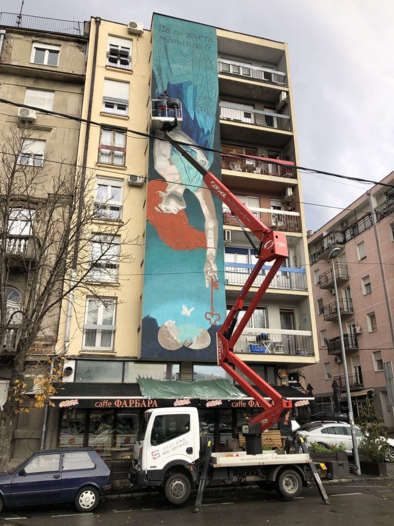 Kamion sa korpom za rad na visini 24m
