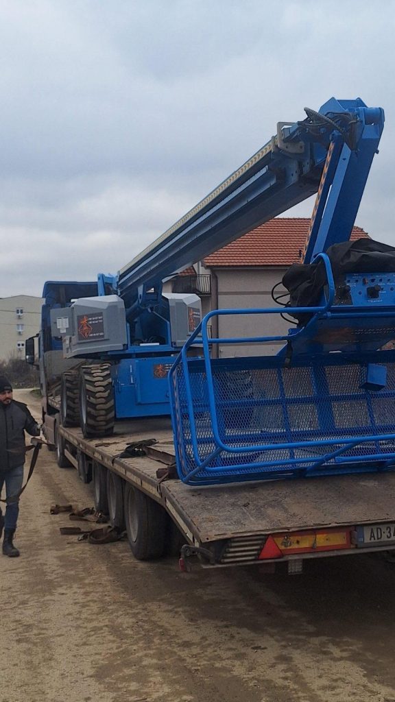 Teleskopska platforma Genie S85 – 28 m