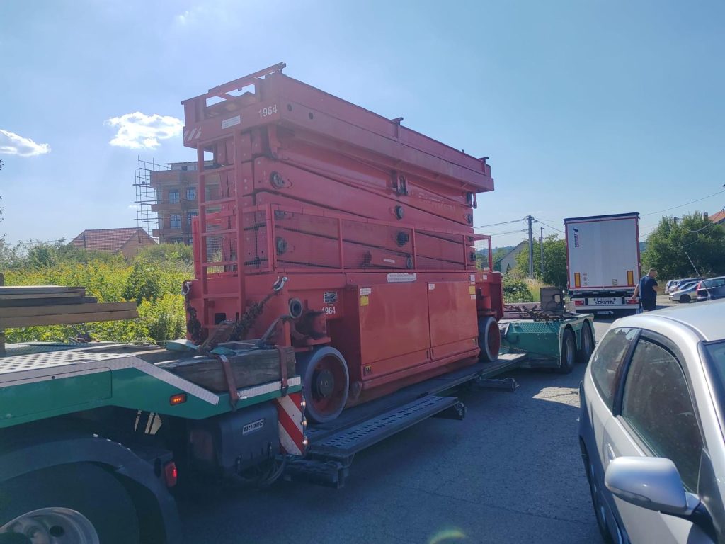 Makazasta platforma 28m