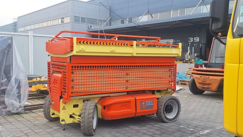 Električna makazasta platforma JLG 4069LE – 14 m